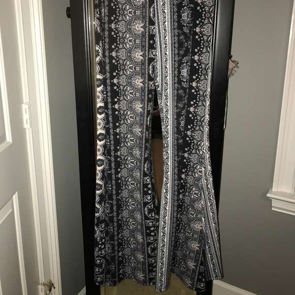 flowy printed pants - Picture 1 of 1